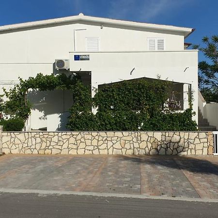 Appartamento Oaza Ražanac Esterno foto