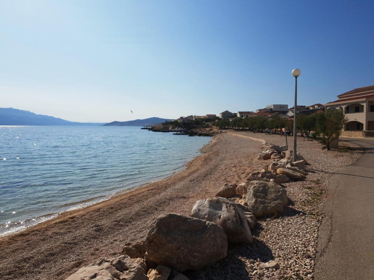Appartamento Oaza Ražanac Esterno foto